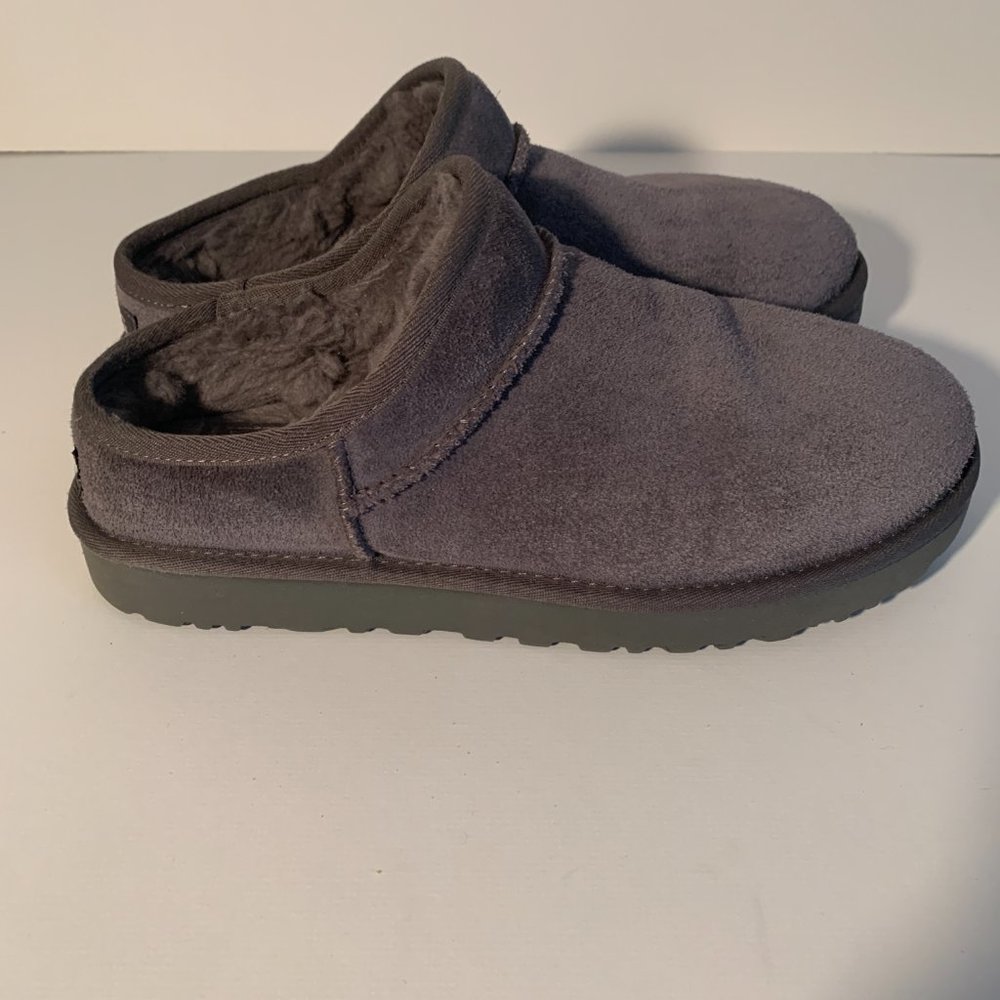 UGG Suede Classic Slipper
